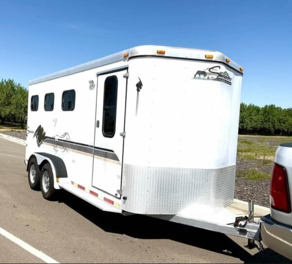 1999-sundowner-3-horse-trailer.jpg 1999 Sundowner 3 Horse Trailer