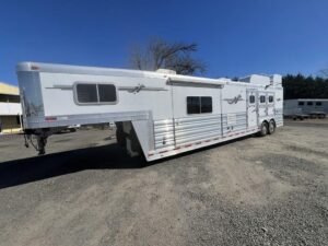 2009-platinum-coach-3-h-16-sw-w-outlaw-conversion.jpg 2009 Platinum Coach 3 H 16′ SW w/Outlaw Conversion