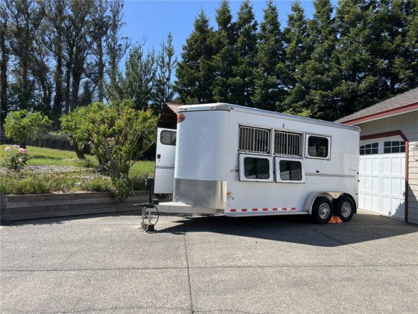 2013-sundowner-trailers-sportman-3-horse-triler.png 2013 Sundowner Trailers Sportman 3 Horse Triler