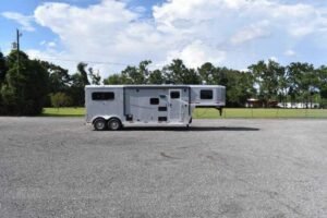 2020-lakota-colt-8209so-2-horse-trailer-with-9-short-wall.jpg 2020 Lakota Colt 8209SO 2 Horse Trailer with 9′ Short Wall