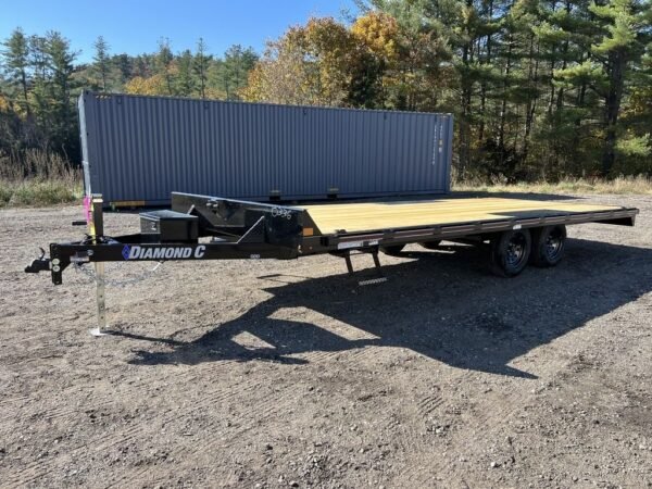 2024 Diamond C 8.5×20 7K Deckover Trailer w/Slide-In Ramps