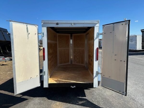 2025-HOMESTEADER-5X8-ENCLOSED-CARGO-TRAILER-BARN-DOORS-5.jpg Homesteader 5 x 8 Enclosed V-Nose Cargo Trailer – Barn Doors