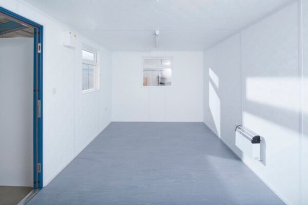 20x10-Jackleg-Office-inside-1-960x640-1.jpg 20Ft x 10Ft Jackleg Office Cabin
